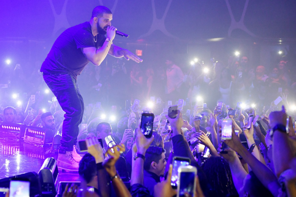 Drake hints at Las Vegas Strip residency at XS Kats!