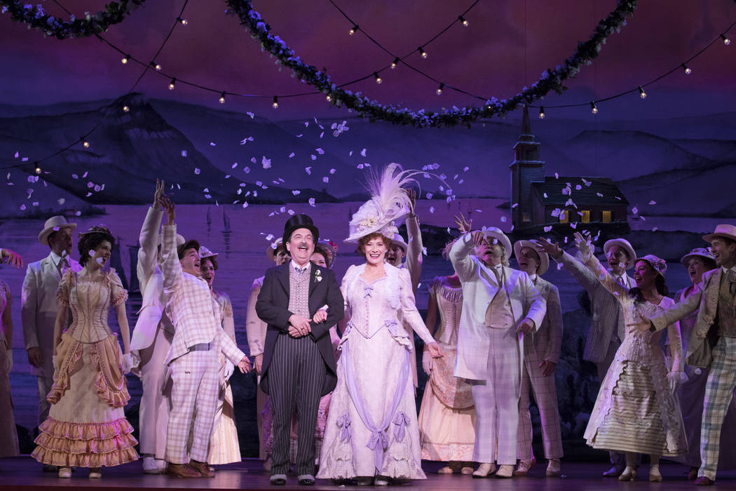 Hello, Dolly! National Tour Company – Photograph Julieta Cervantes 2018