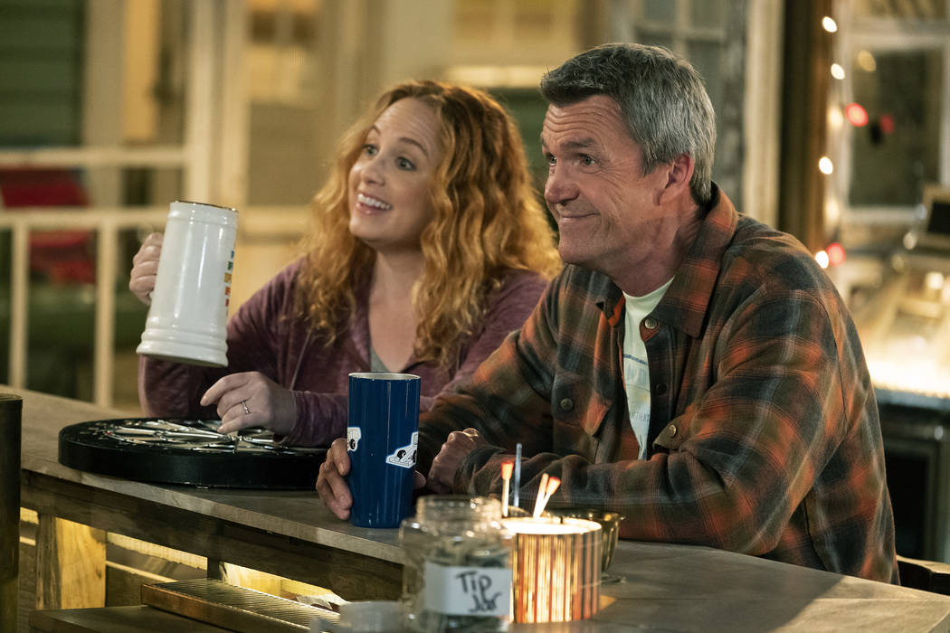 Jessica Chaffin as Beth and Neil Flynn as Fred star in "Abby's."( Justin Lubin/NBC)