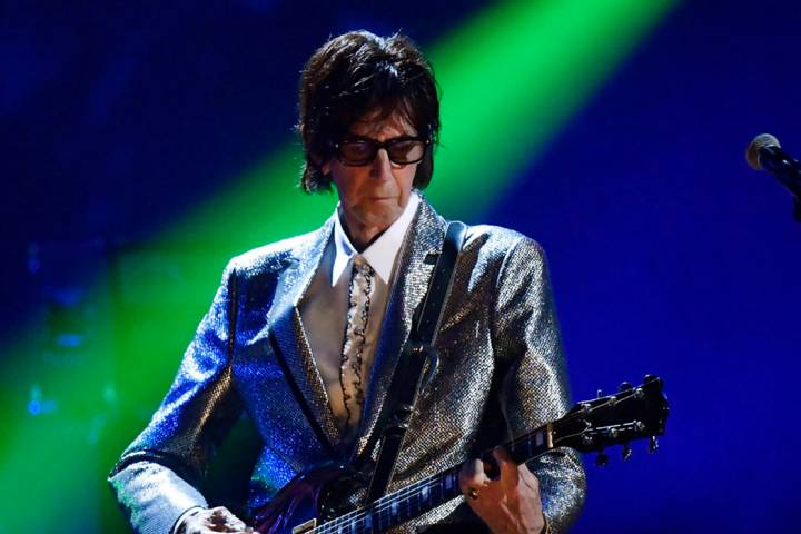 Ric Ocasek, from the Cars, performs during the Rock and Roll Hall of Fame Induction ceremony in ...