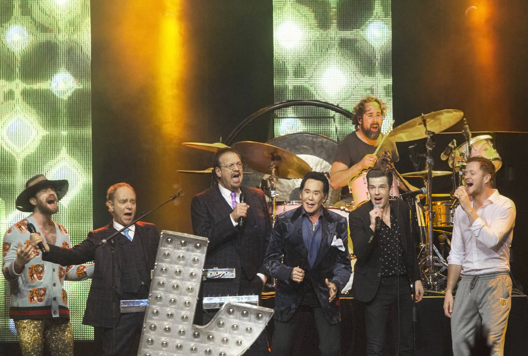 Daniel Platzman, Teller, Penn Jillette, Wayne Newton, Brandon Flowers and Dan Reynolds sing "Vi ...