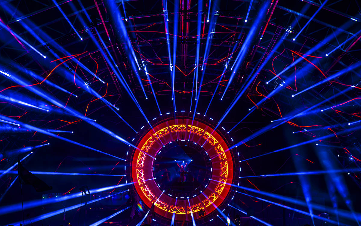 David Gravell toca en el escenario de Quantum Valley en el tercer día del Electric Daisy Carni ...
