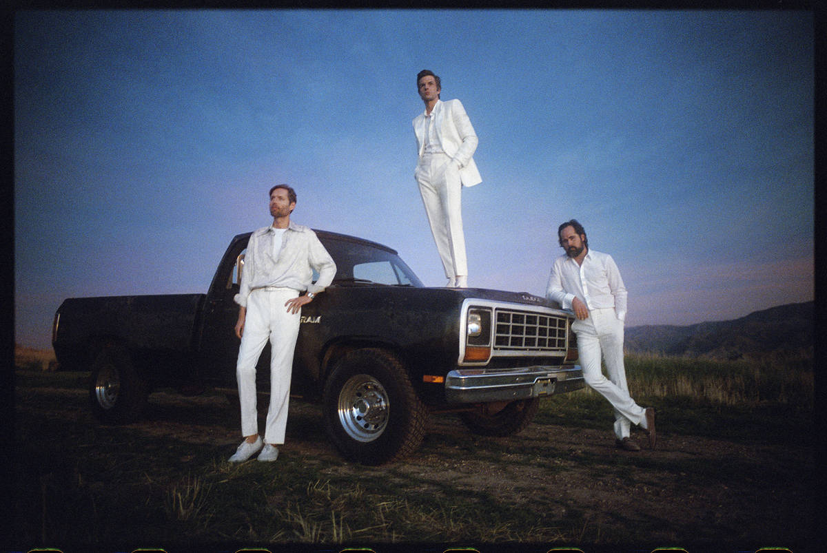 The Killers' new album is the first without contributions from longtime guitarist Dave Keuning. ...