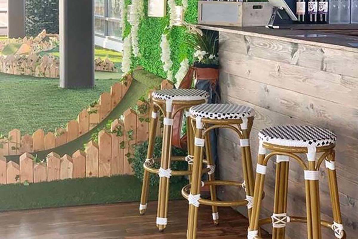 A bar and hole, complete with hazard, at Hole19. (Hole 19 Miniature Golf Bar Pop-Up)