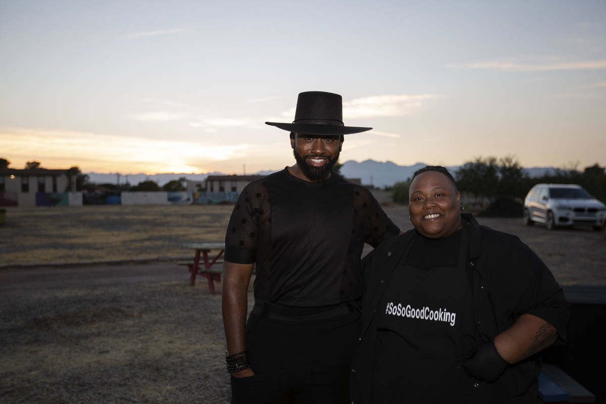 Jeremy Washington, left, and Shabrayia ÒChef BrayÓ Woodall, right, poses for a photo ...