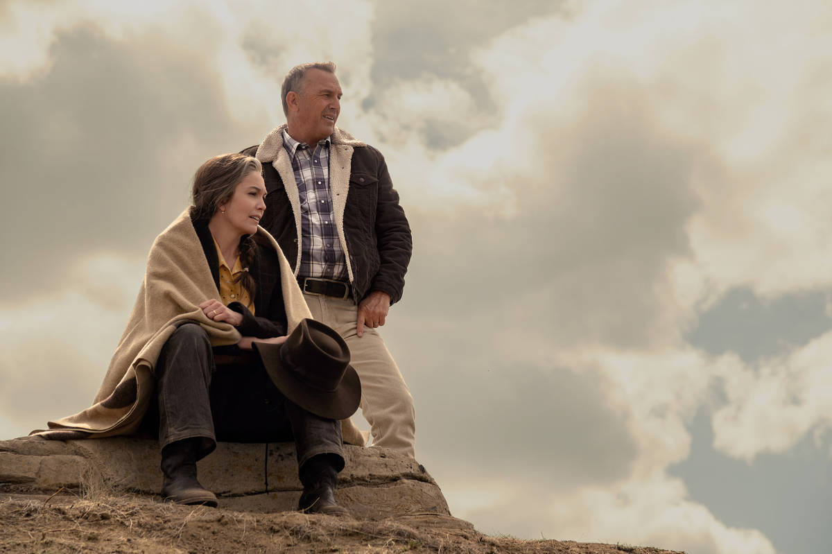 Diane Lane stars as Margaret Blackledge and Kevin Costner plays George Blackledge in director T ...