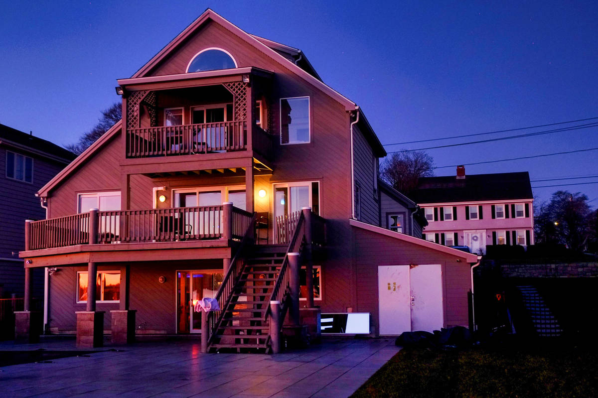 The early morning sun lights up the home at 500 Pequot Ave, along the Thames River, pictured on ...