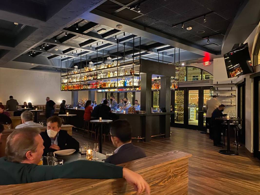 The interior of Al Solito Posto (Al Mancini/Las Vegas Review-Journal)