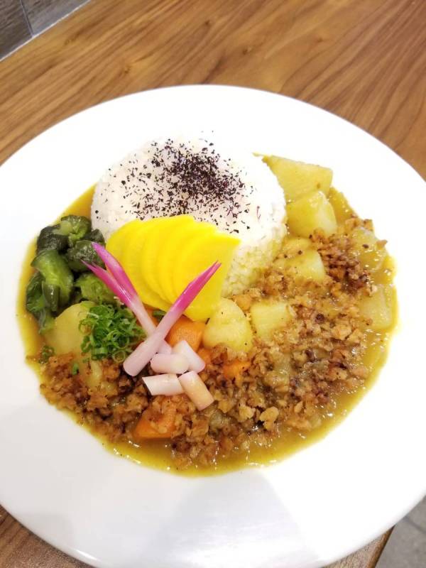 Fuyu Curry at Chikyu. (Chikyu)