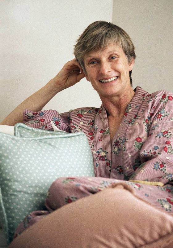 FILE - Actress Cloris Leachman poses at her California home Oct. 18, 1984. Leachman, a characte ...