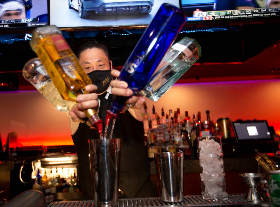 The Westside Oasis aims for an upscale country club vibe. (Ellen Schmidt/Las Vegas Review-Journ ...