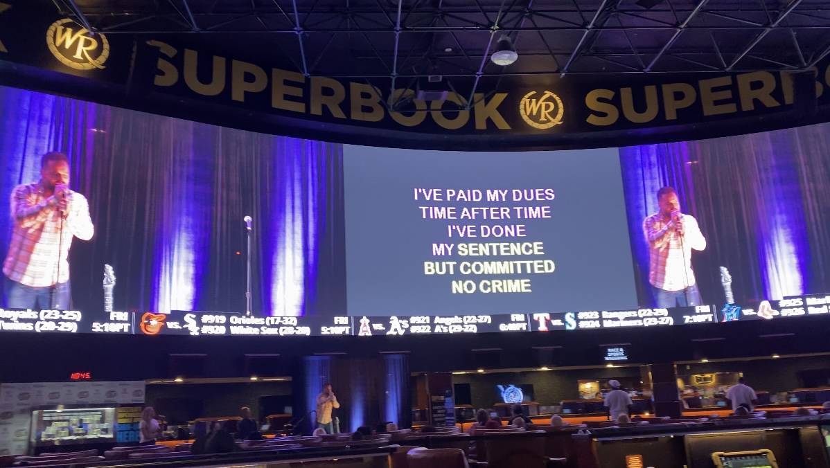 Tony Award winner Alfie Boe sings "We Are The Champions" at Westgate SuperBook's Super Karaoke ...