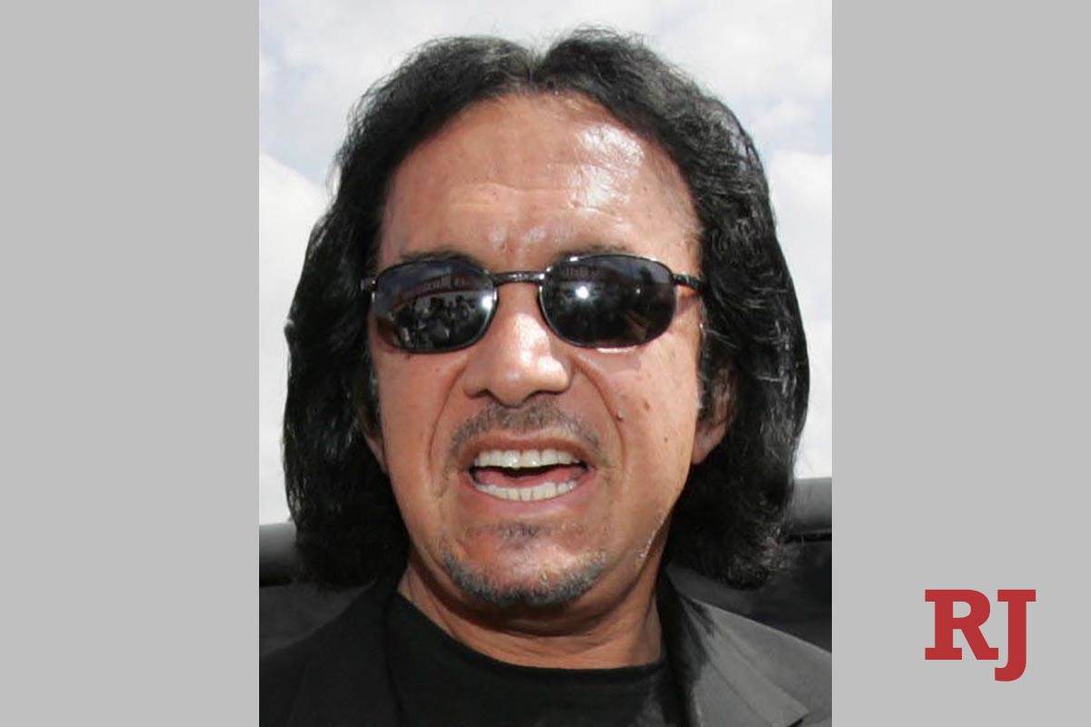 Gene Simmons (AP)