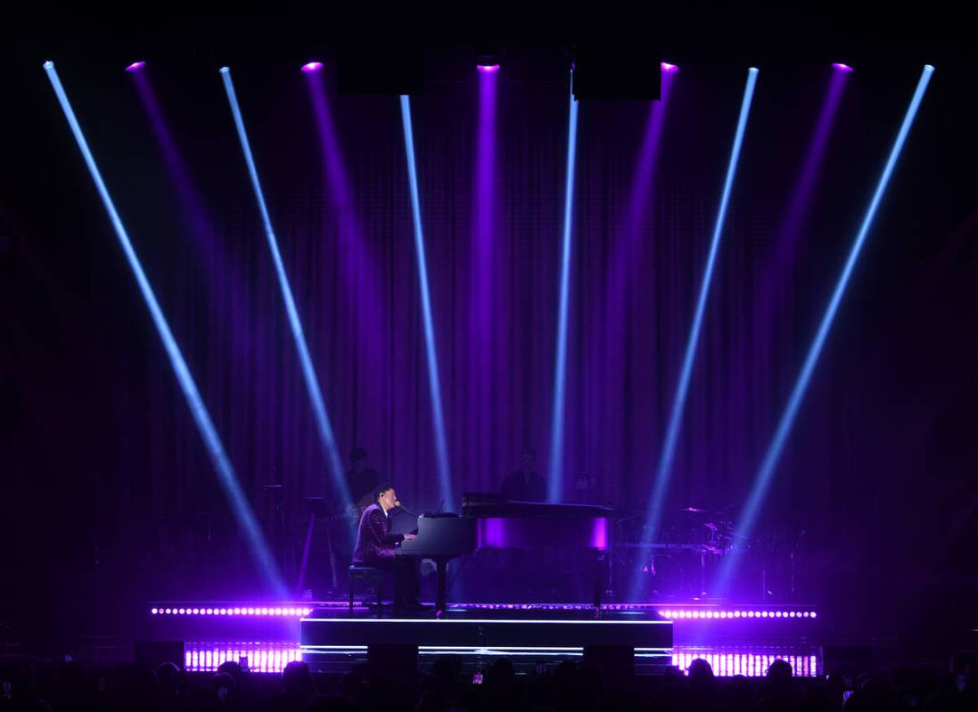 Donny Osmond performs at Harrah's on Aug. 31, 2021, in Las Vegas. (Denise Truscello)