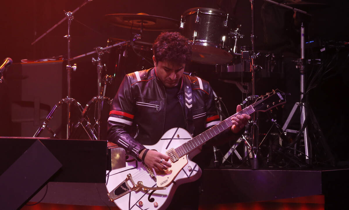Guitarist/keyboadrist Vinny "Vin A" Adinolfi III of The Bronx Wanderers performs during his gra ...