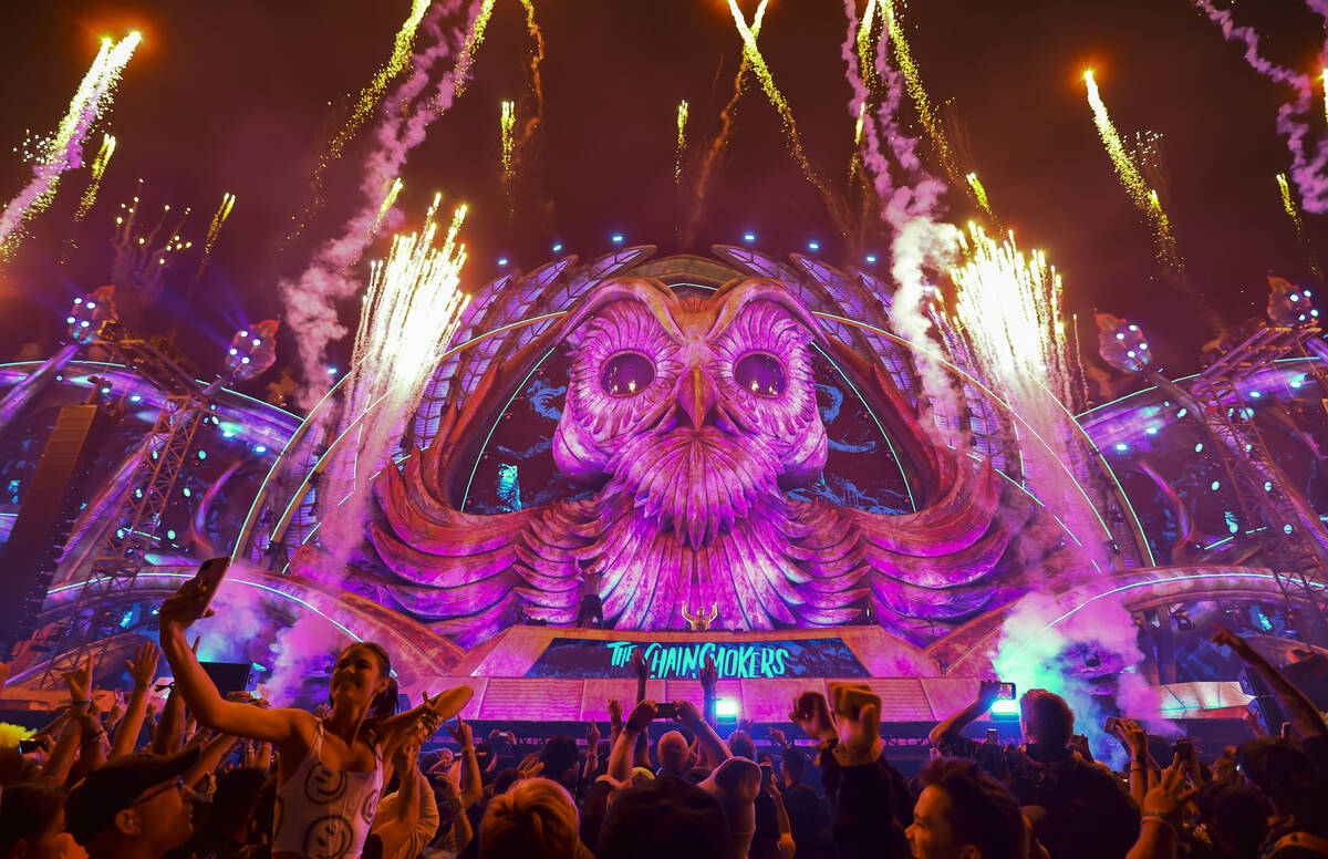 【G5305】Electric Daisy Carnival Experienc G5305】Electric Daisy Carnival Experienc The World of EDC