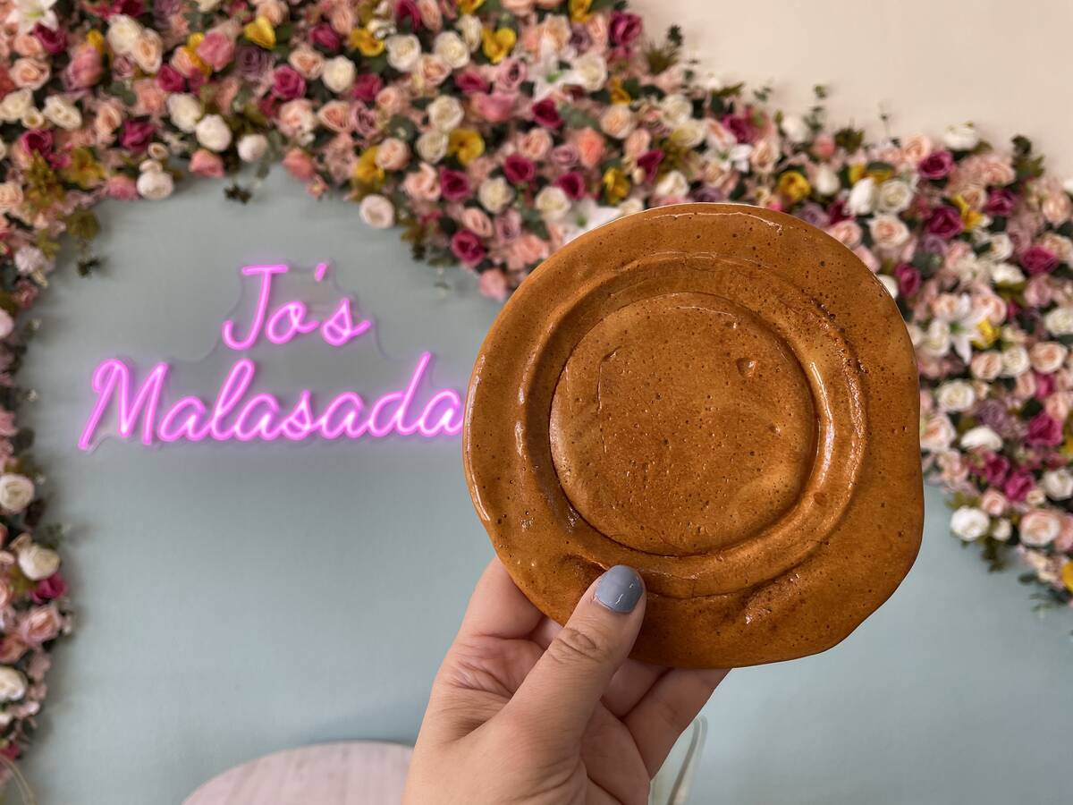 Las Vegas bakery makes cookies from ‘Squid Game’ (Janna Karel/Las Vegas Review-Journal)