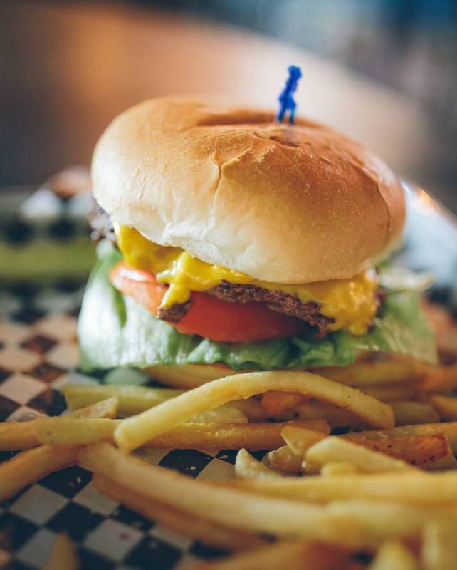 Sickies' Garage Burger. (Sickies Garage Burgers & Brews)