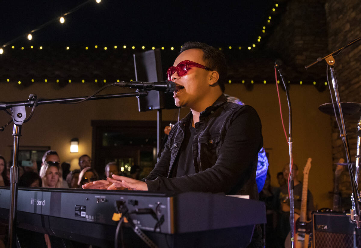 Kodi Lee is shown performing a pop-up show at Aurora Lounge at Luxor on Dec. 16, 2021. (Kirvin ...