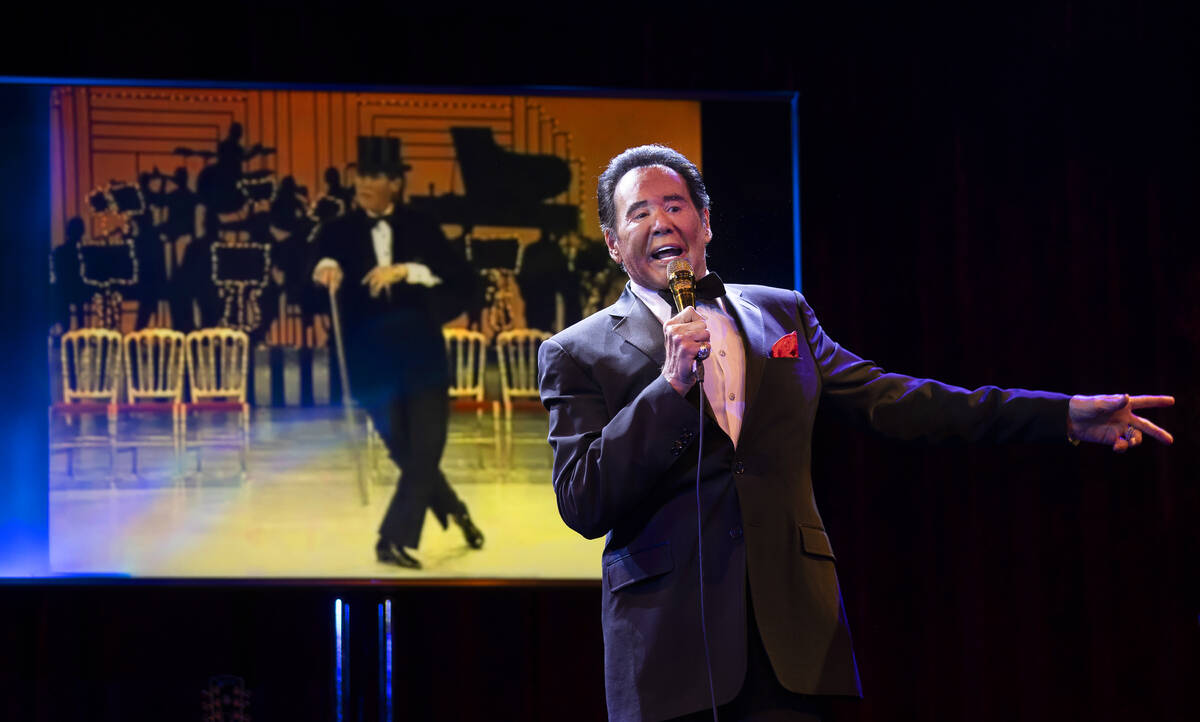 Wayne Newton performs at Bugsy's Cabaret on Monday, Jan. 24, 2022, at the Flamingo, in Las Vega ...