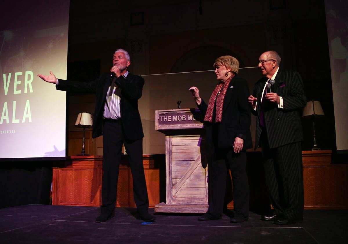 Singer Clint Holmes, Las Vegas Mayor Carolyn Goodman and Former Las Vegas Mayor Oscar Goodman s ...