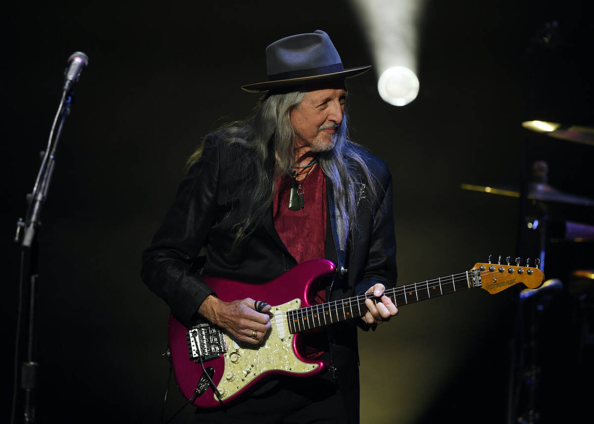 Singer/guitarist Patrick Simmons of The Doobie Brothers performs at Zappos Theater At Planet Ho ...