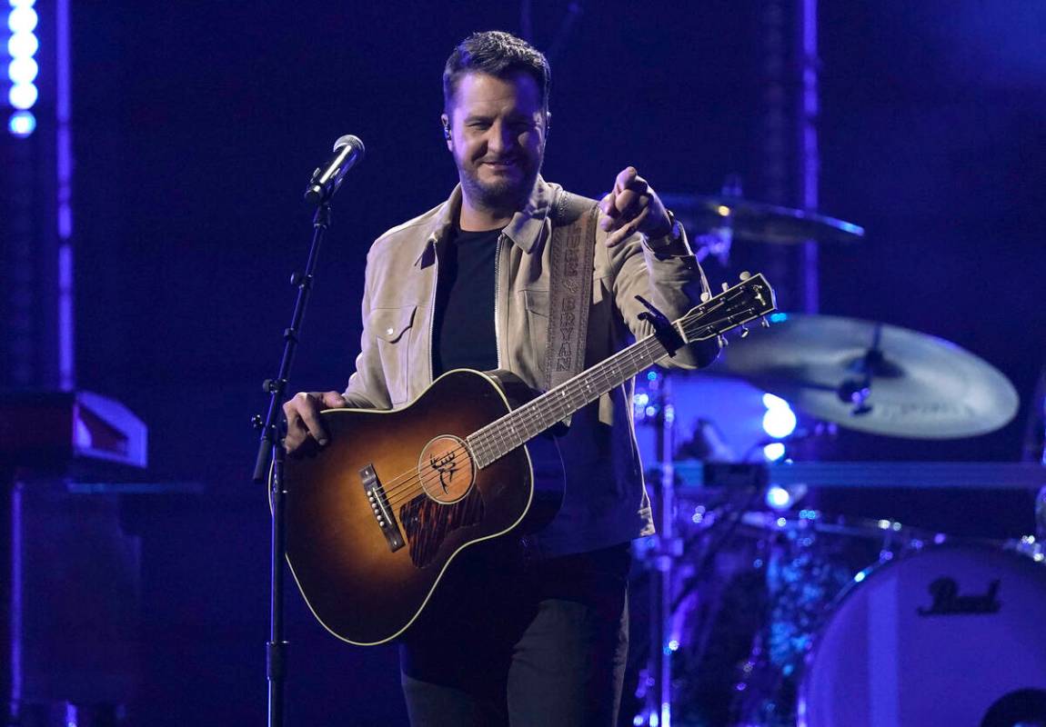 Luke Bryan performs "Up" at the 55th annual CMA Awards on Wednesday, Nov. 10, 2021, a ...