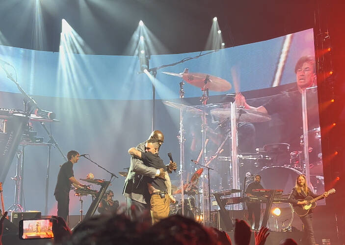 Adam Levine hugs it out with Shaquille O'Neal to close The Event at MGM Grand Garden on Saturda ...