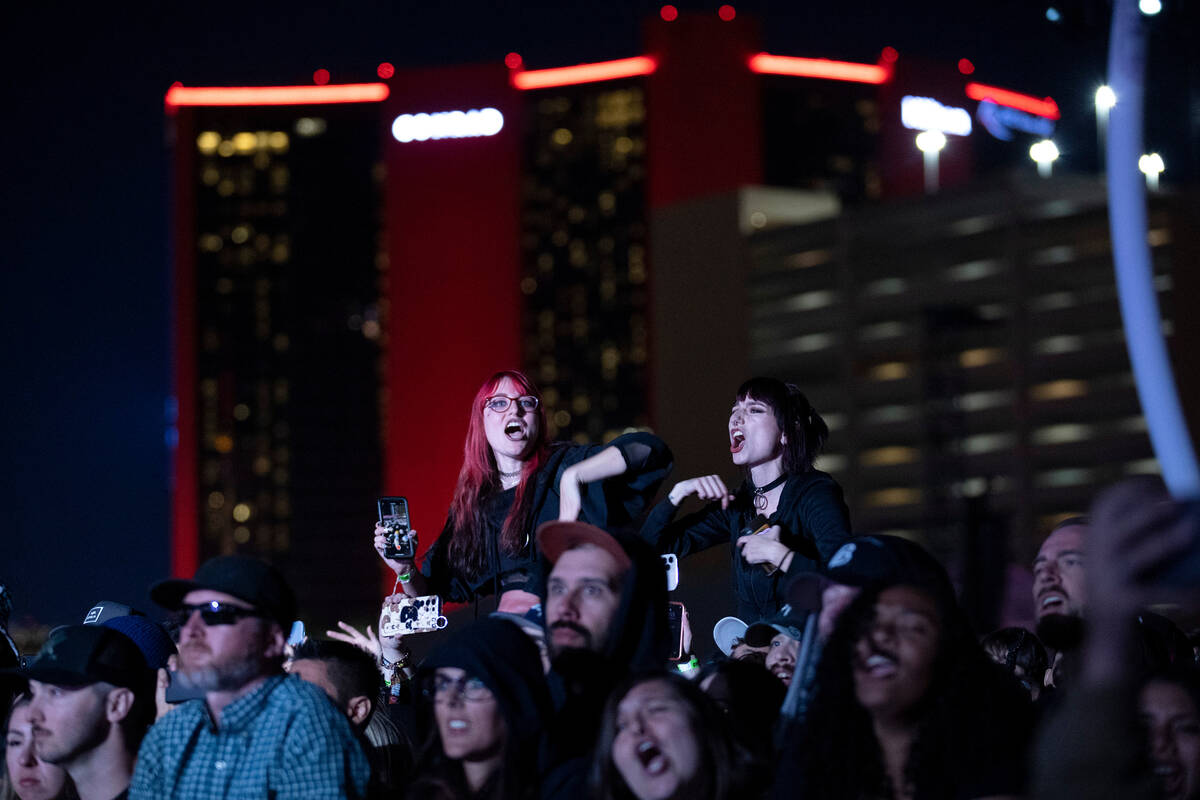 Fans sing along to Avril Lavigne’s first hit “Complicated” as she plays he ...