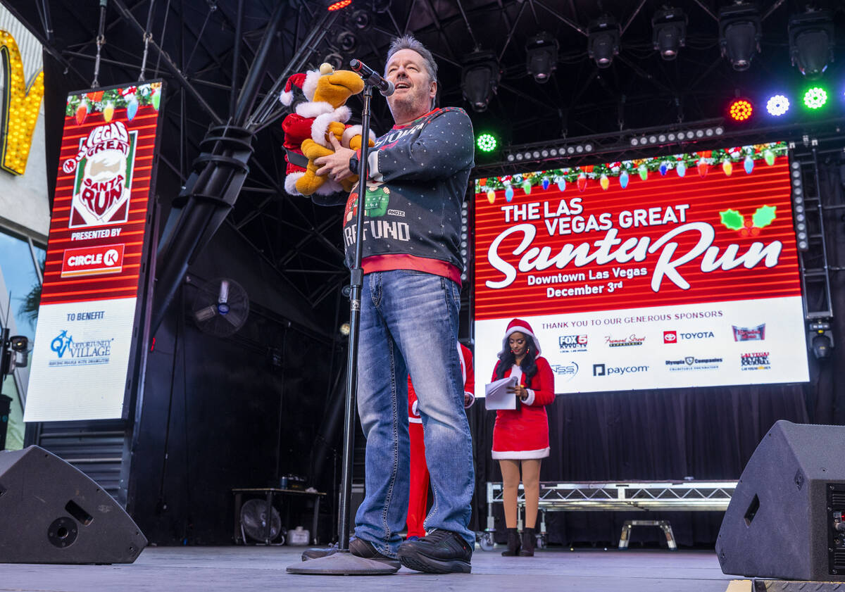 Terry Fator and Winston the Impersonating Turtle entertain the crowd during the pre-race entert ...