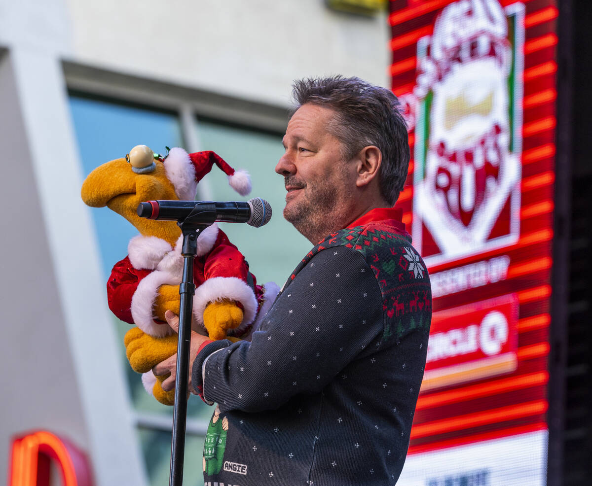 Terry Fator and Winston the Impersonating Turtle entertain the crowd during the pre-race entert ...