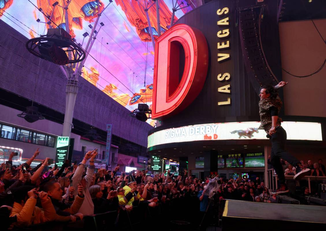 Gavin Rossdale performs with Bush for New Year’s Eve revelers on the 3rd Street State at ...