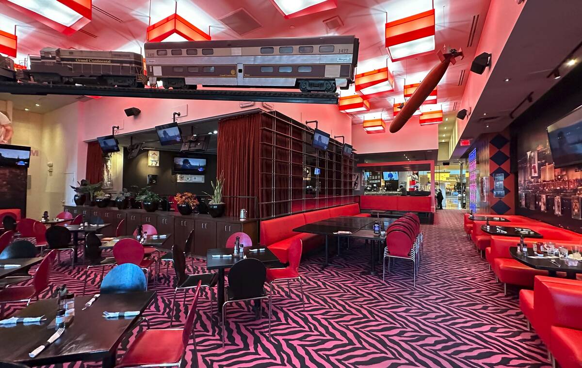 Planet Hollywood Restaurant is shown about an hour after closing at the Forum Shops at Caesars ...