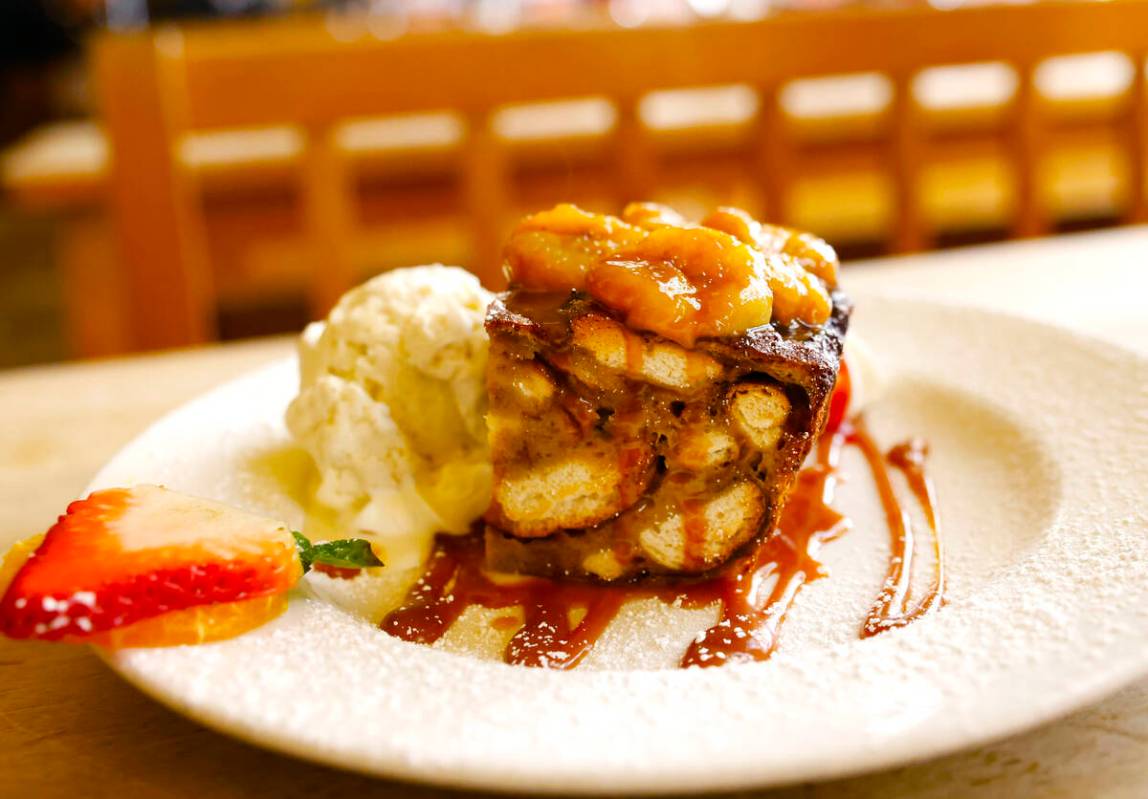 Apfelstrudel, a homemade apple strudel with vanilla sauce, is displayed at Hofbräuhaus Las ...
