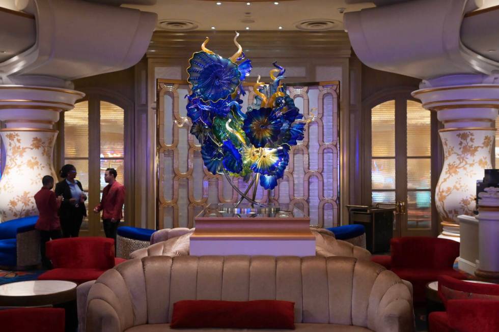 Dale Chihuly’s “Persian Pedestal” is seen in a lounge at Bellagio Friday, ...