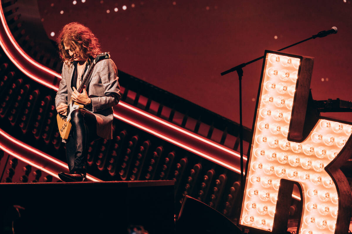 Killers' guitarist Dave Keuning performs at the at Caesars Palace on Friday, Aug. 16, 2024. (Ch ...
