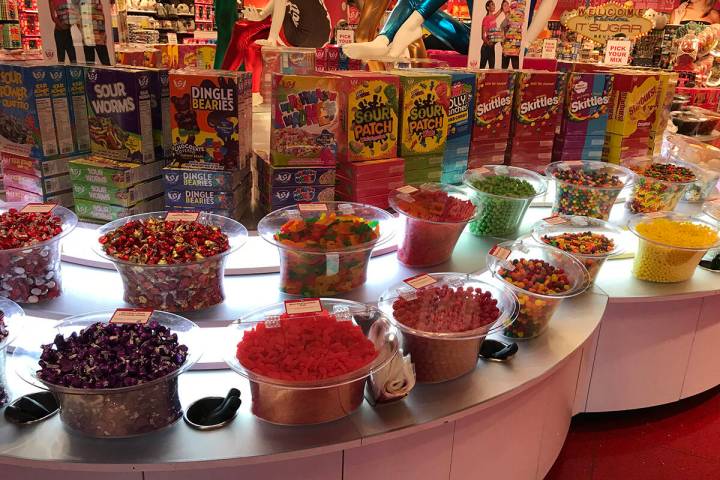 National chain It’Sugar, one of the largest specialty candy retailers in the world, is closin ...
