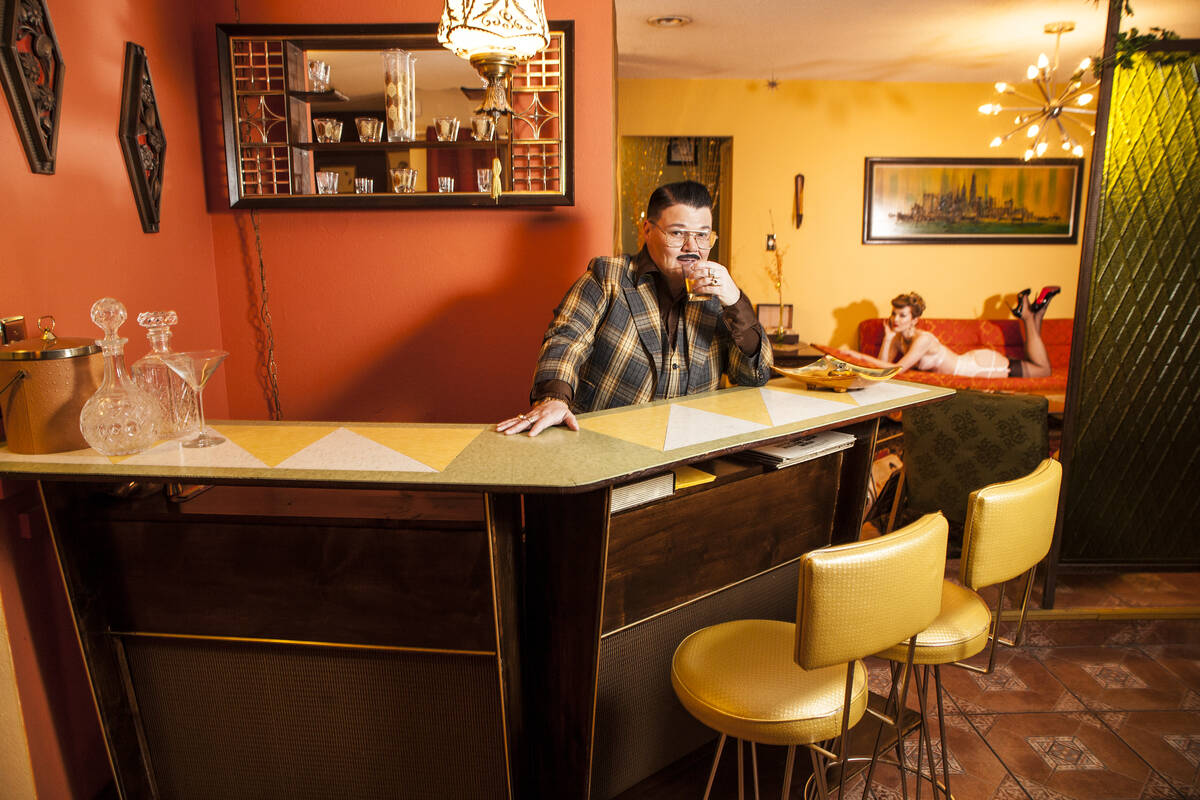 Burlesque icon Murray Hill headlines Plaza Showroom with Jordan Katz & The Stiff Gimlets o ...