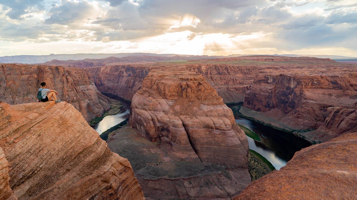 The Lake Powell-Grand Staircase glamping site is an ideal gateway to attractions such as Horses ...