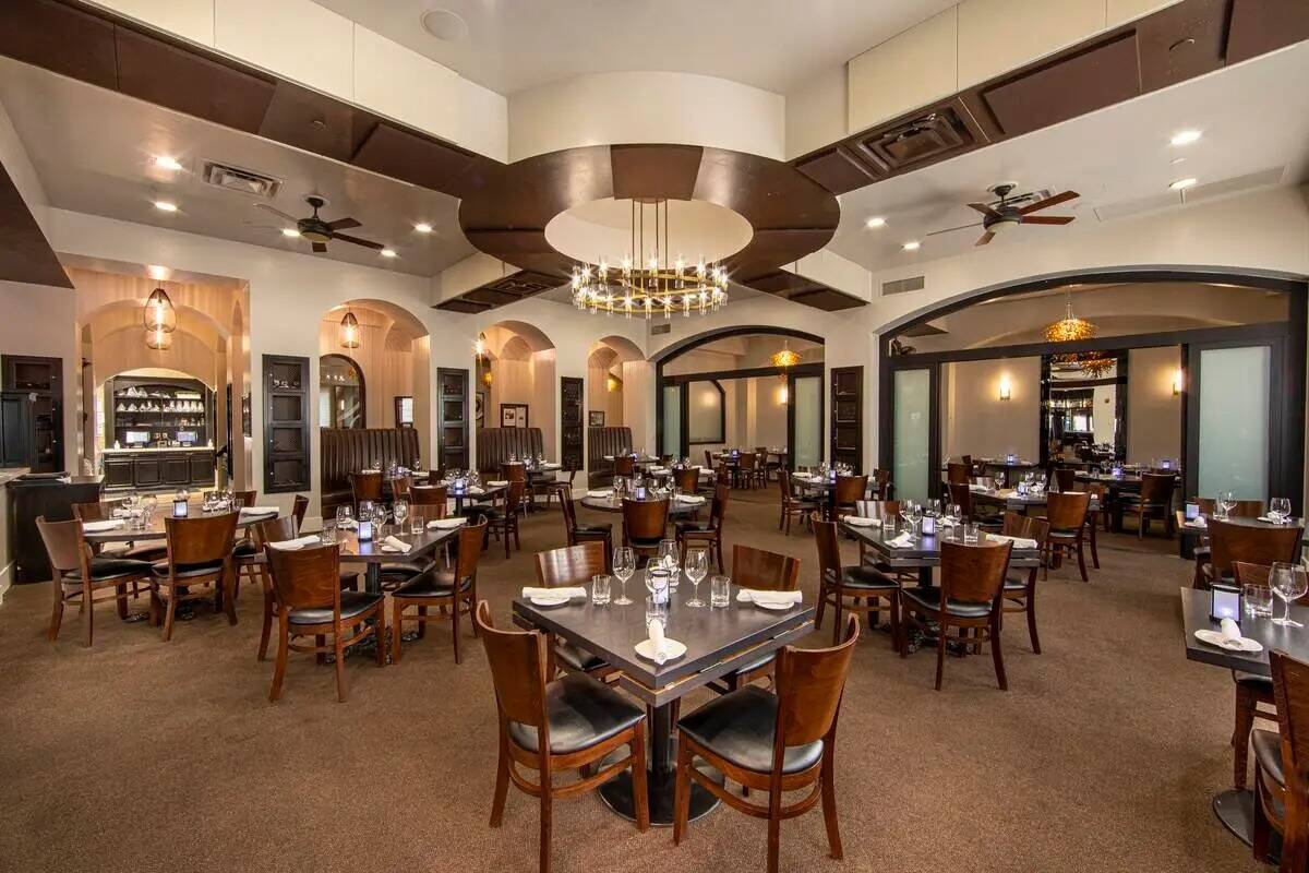 Interior of Ferraro’s Ristorante on Paradise Road in Las Vegas. (Ferraro’s)