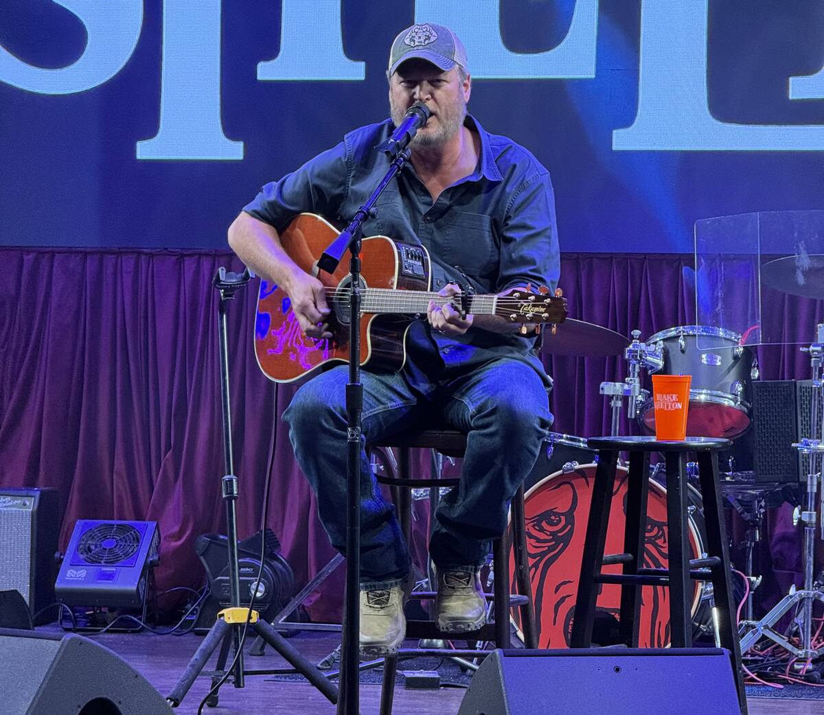 Country superstar and Ole Red Las Vegas partner Blake Shelton performs at the Strip-facing honk ...