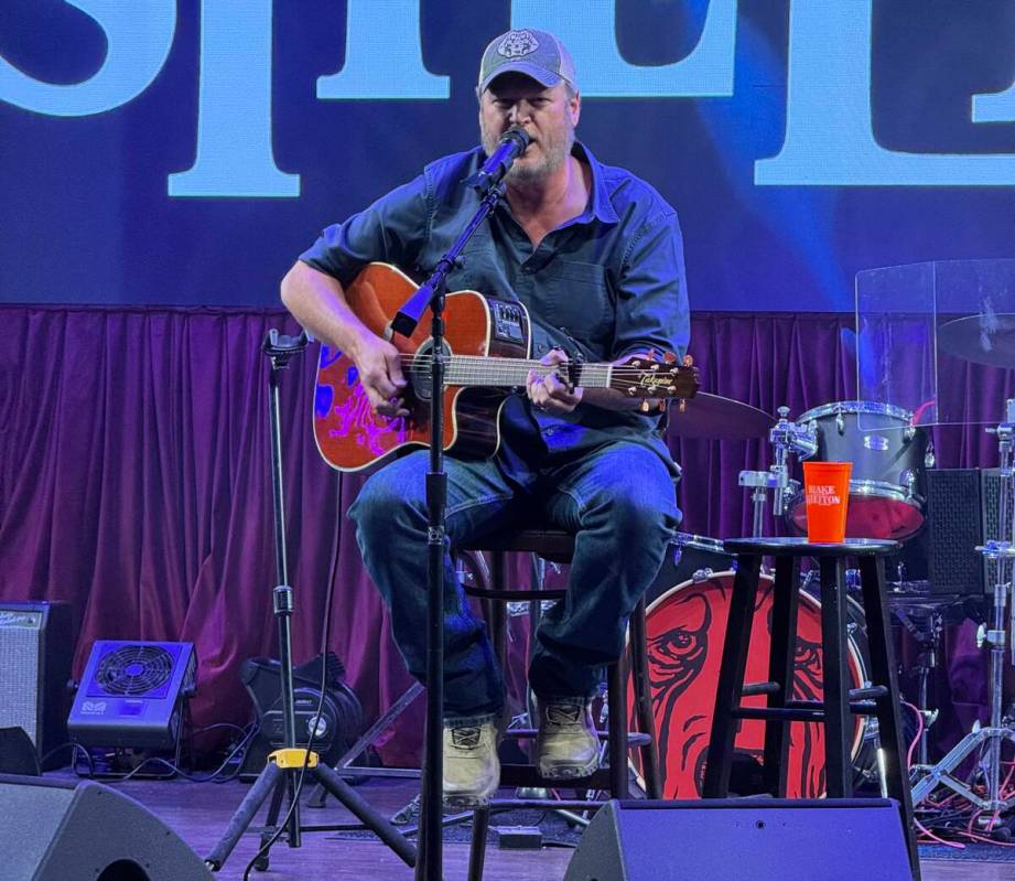 Country superstar and Ole Red Las Vegas partner Blake Shelton performs at the Strip-facing honk ...