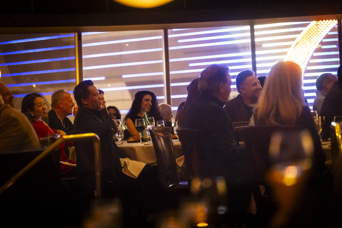 People listen as former Las Vegas Mayor Oscar Goodman, not pictured, speaks during an "Osc ...