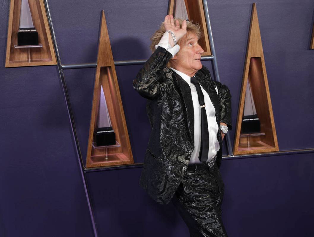 Rod Stewart poses on the red carpet for the American Music Awards at Fontainebleau on Monday, M ...