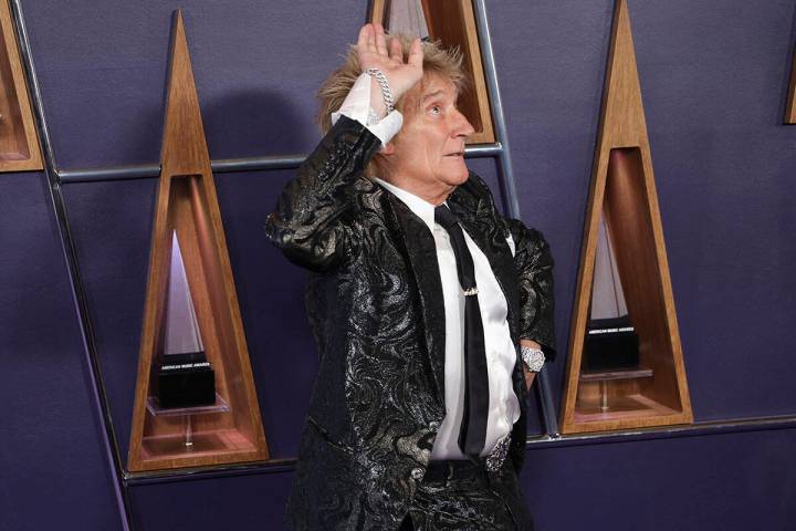 Rod Stewart poses on the red carpet for the American Music Awards at Fontainebleau on Monday, M ...