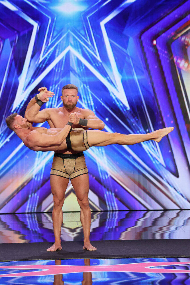 Former "Absinthe" artists Lukasz Szczerba and Misha Furmanczyk perform as The Bodyguards in "Am ...