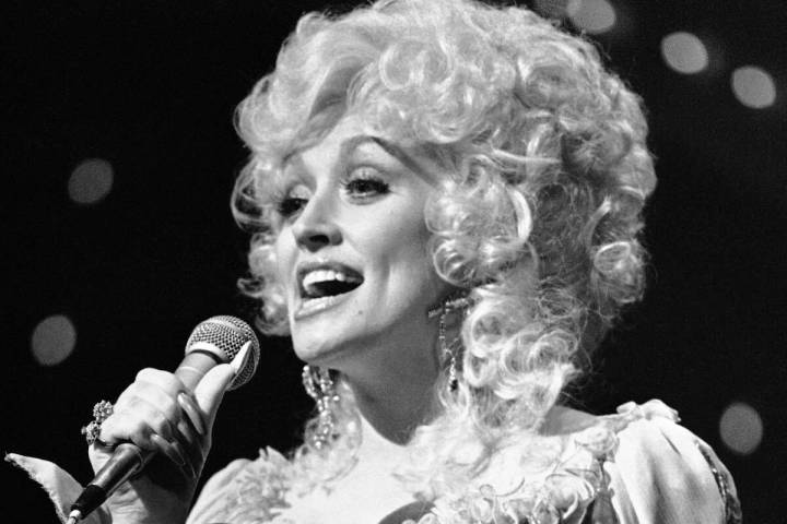 Dolly Parton at the Country Music Awards in Nashville on Oct. 8, 1979. (AP Photo)