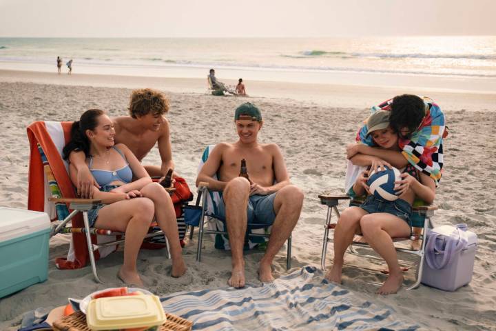Belly (Lola Tung), Jeremiah (Gavin Casalegno), Conrad (Christopher Briney), Steven (Sean Kaufma ...
