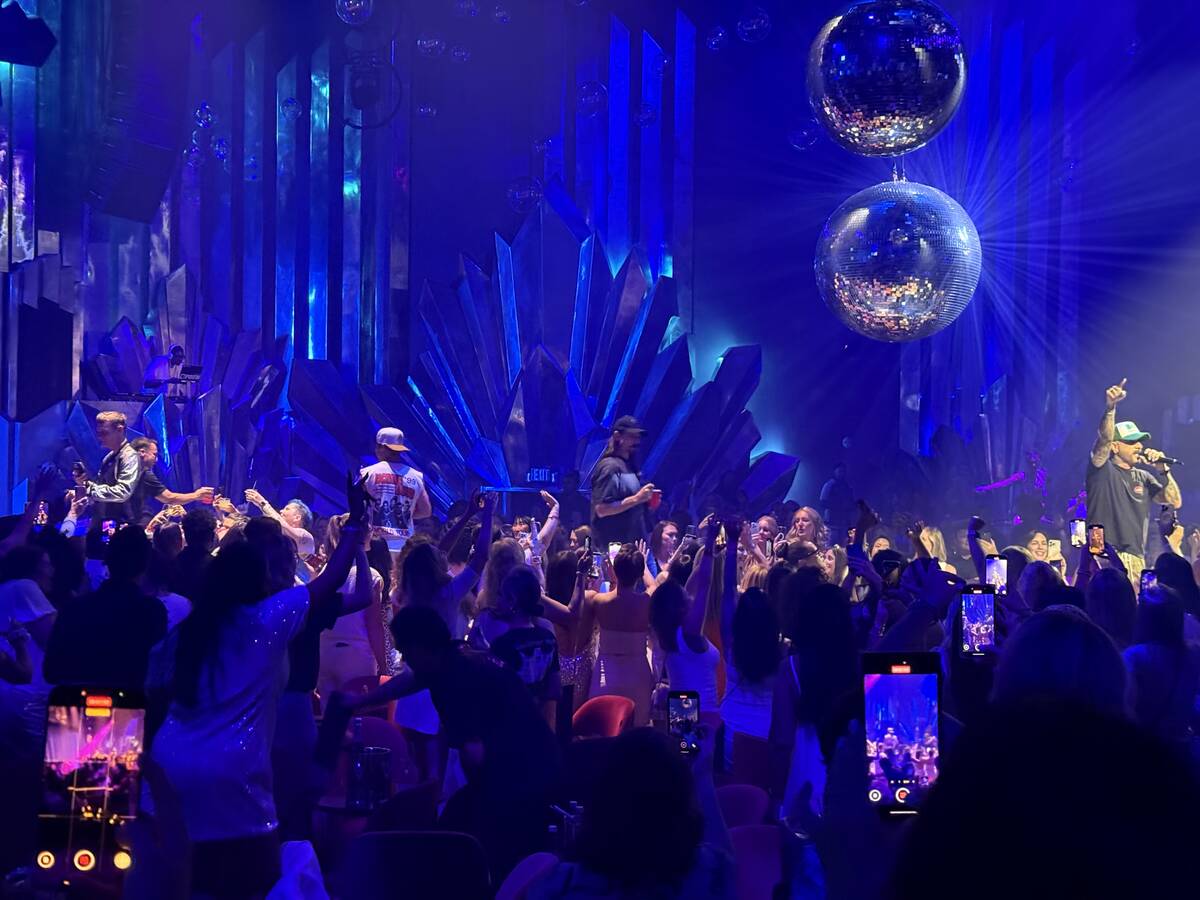 The scene at Voltaire at The Venetian as the Backstreet Boys make an appearance after their "In ...