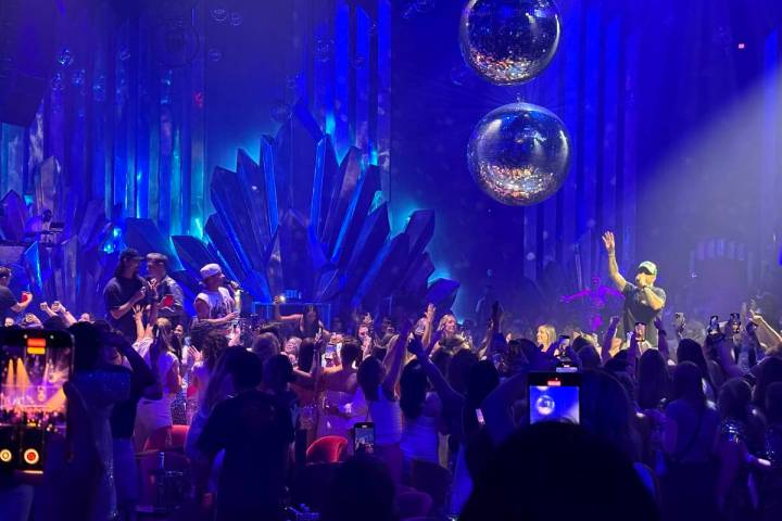 The scene at Voltaire at The Venetian as the Backstreet Boys make an appearance after their "In ...